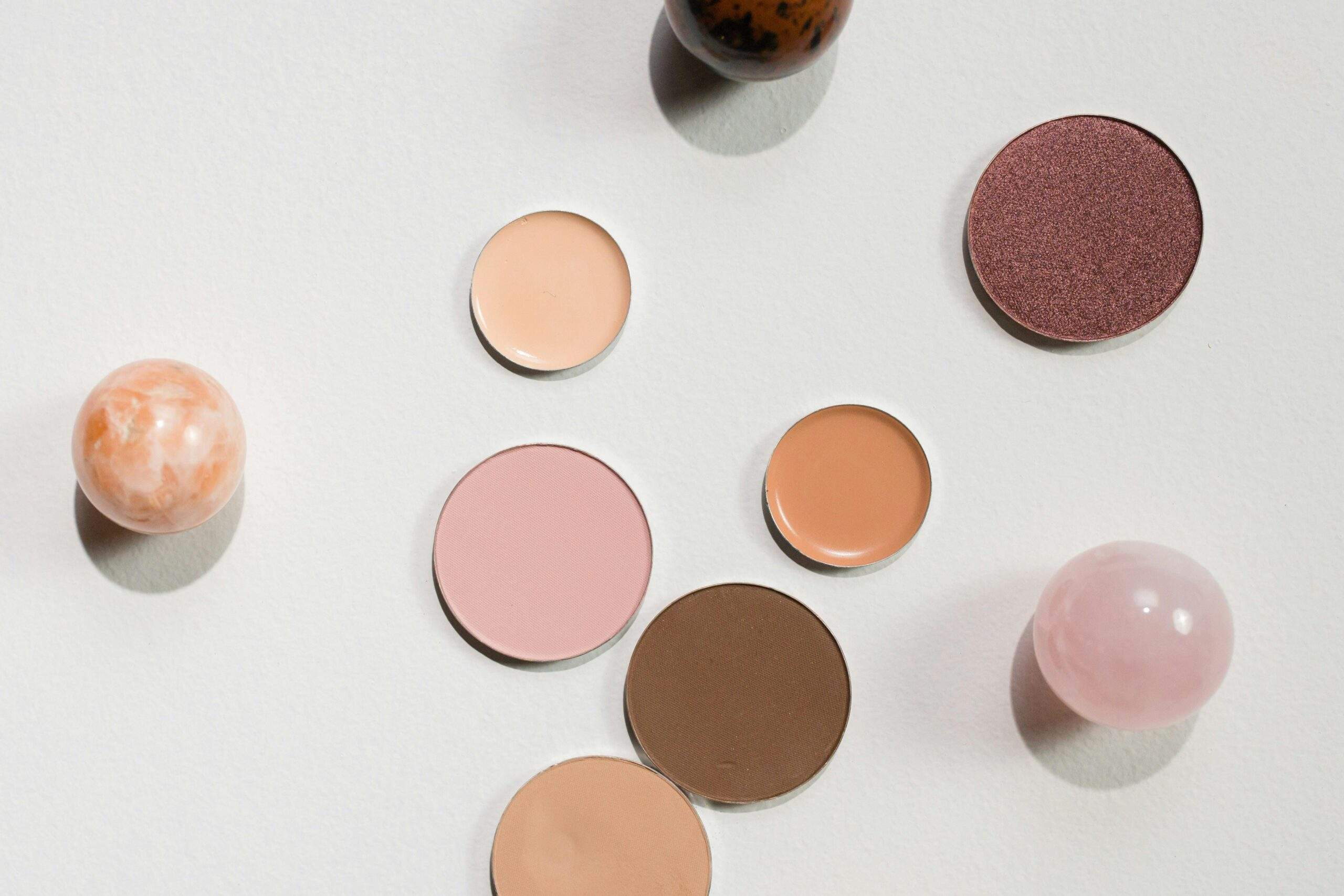An image showcasing a professional-grade eyeshadow palette commonly used for sophisticated prom makeup looks.