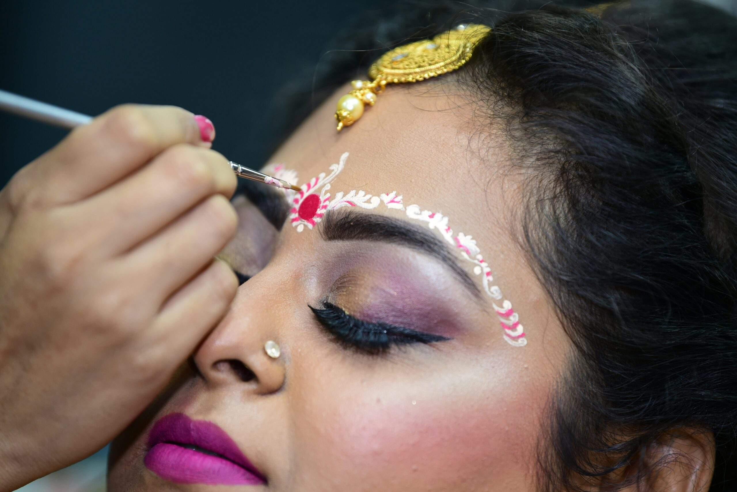 Inspiration board featuring celebrity-inspired prom makeup looks