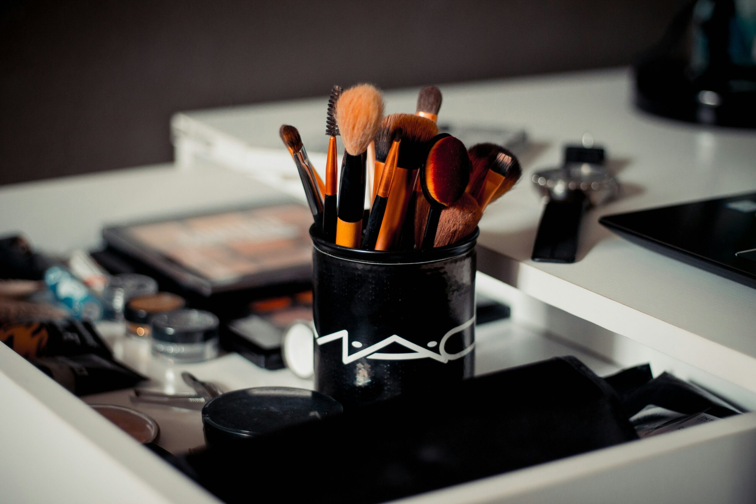Why Your Stage Makeup Palette is the Ultimate Secret to Prom Night Glam